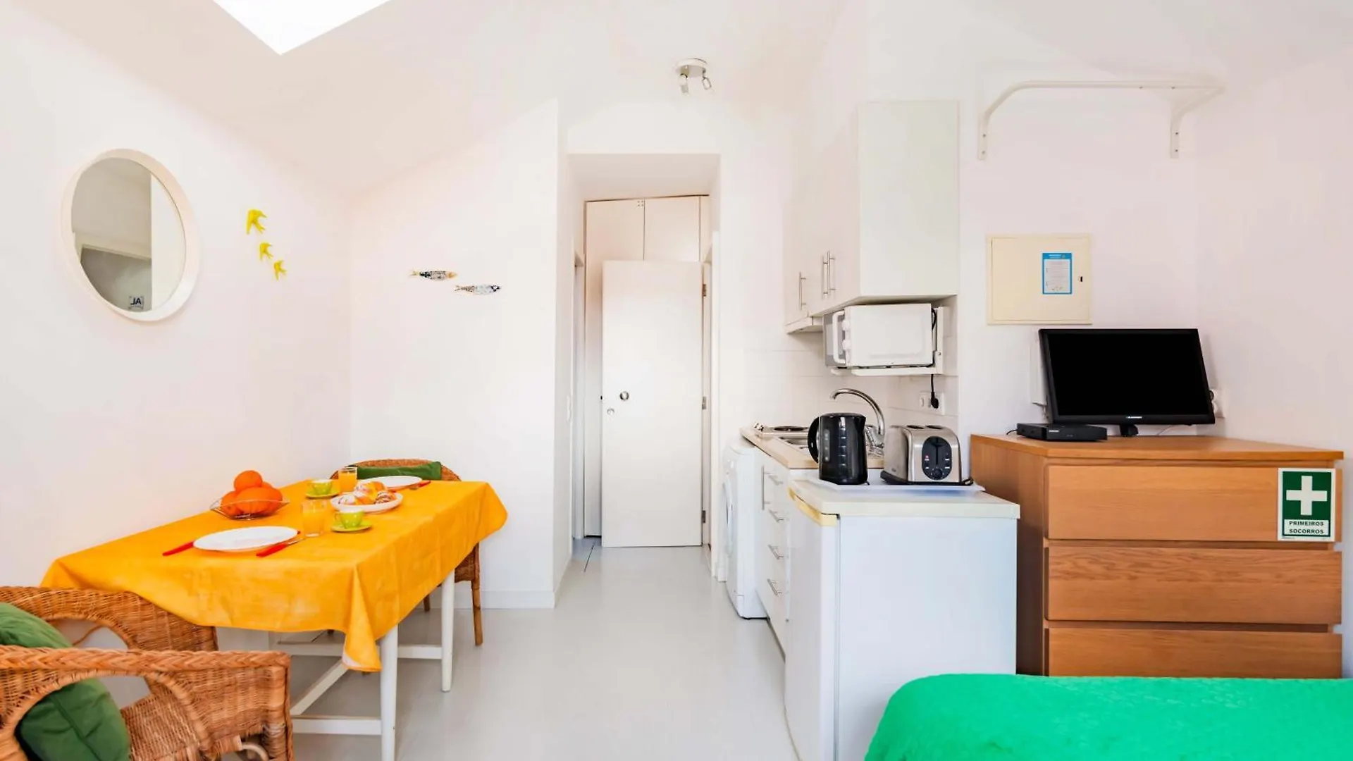 Alfama Studios Lisbon Apartment